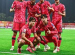 泰国球队全力以赴，为国争光